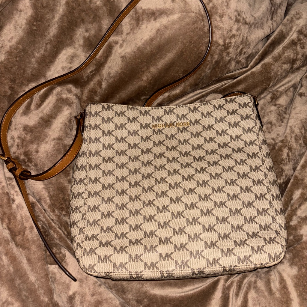 New Michael Kors Jet Set Travel Beige,Natural Acorn,Pvc,Messenger,Crossbody Bag